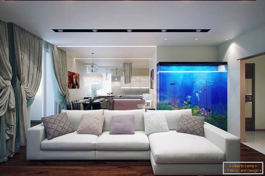 Predivan enterijer dnevne sobe sa akvarijumom