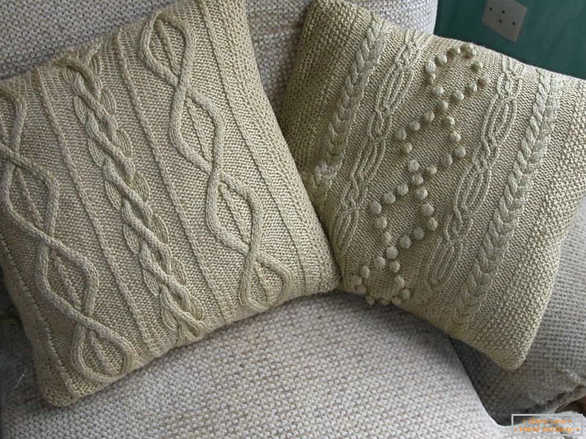 Pleteni dekorativni jastuci