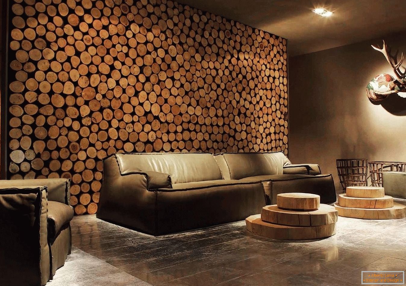 Drvene spilje od drveta kao dekoracija zidova dnevne sobe