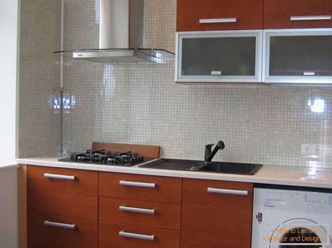 Dizajn enterijera jednosobnog apartmana Hruščov - kuhinja u stilu minimalizma