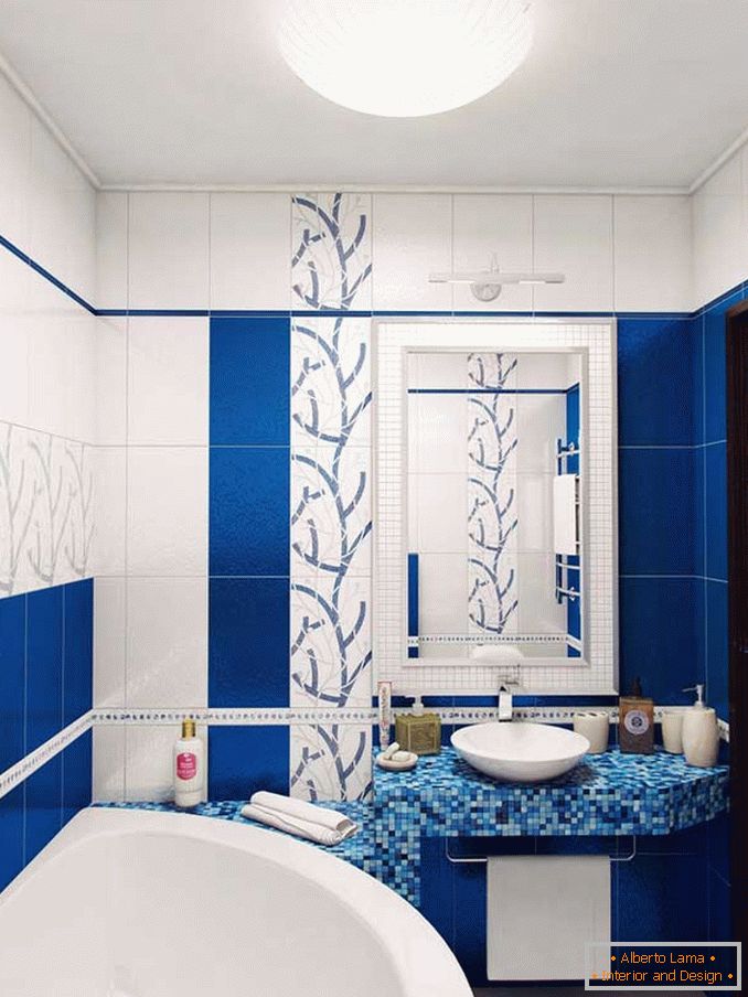 Dizajn kupatila sa toaletom u jednosobnom stanu Hruščovka