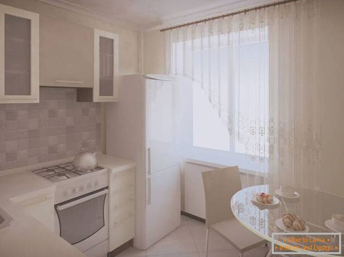 Mali prostor u kuhinji može se vizuelno proširiti, koristeći isključivo belo za dekoraciju. 