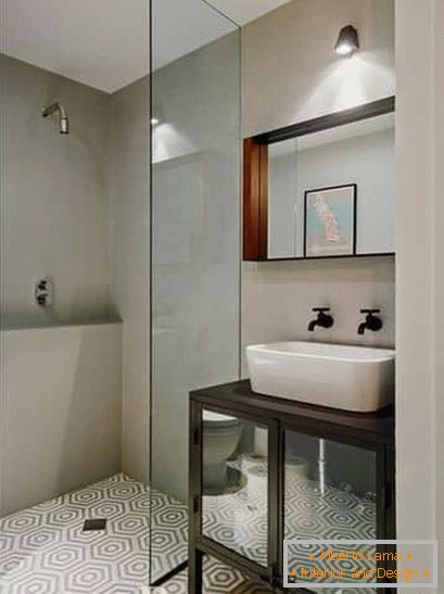 Elegantan dizajn u malom kupatilu
