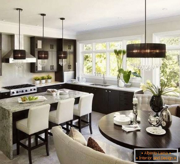 Kuhinja dizajn trpezarija dnevni boravak u privatnoj kući u stilu luksuza