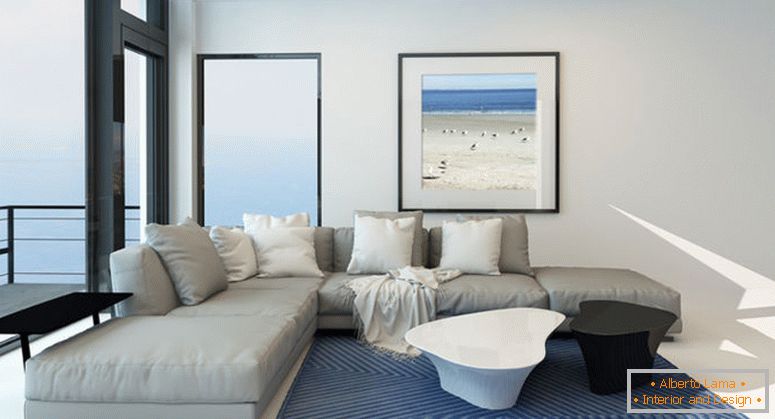 Savremeni dnevni boravak sa dnevnim boravkom s izuzetno svetlom prostranom enterijerom s udobnim modernim tapaciranim sivim apartmanom, umetnošću na zidu i velikim panoramskim pogledom na jedan zid sa pogledom na okean