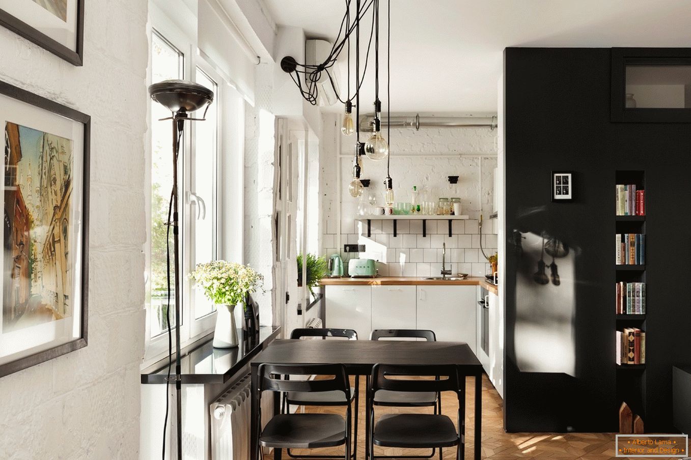 Dizajn male kuhinje u crno-beloj boji