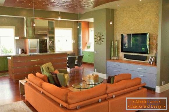 Narančasta zelena unutrašnjost kuhinje dnevne sobe u privatnoj kući