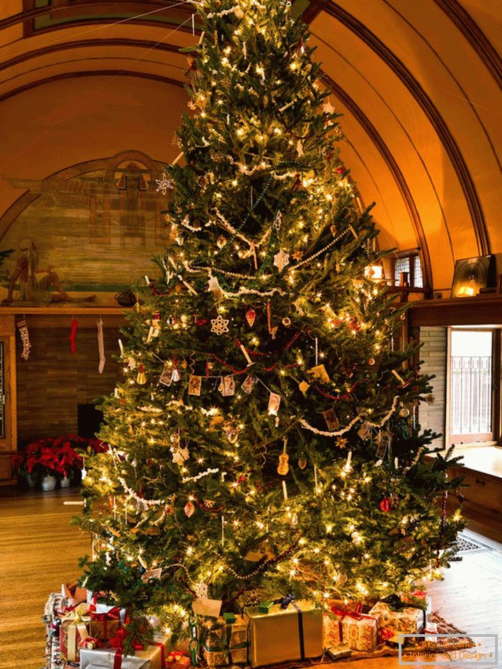 Predivno božićno drvo
