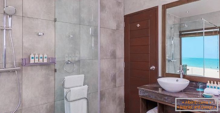 Dizajn kupaonica u hotelu Uga Bay