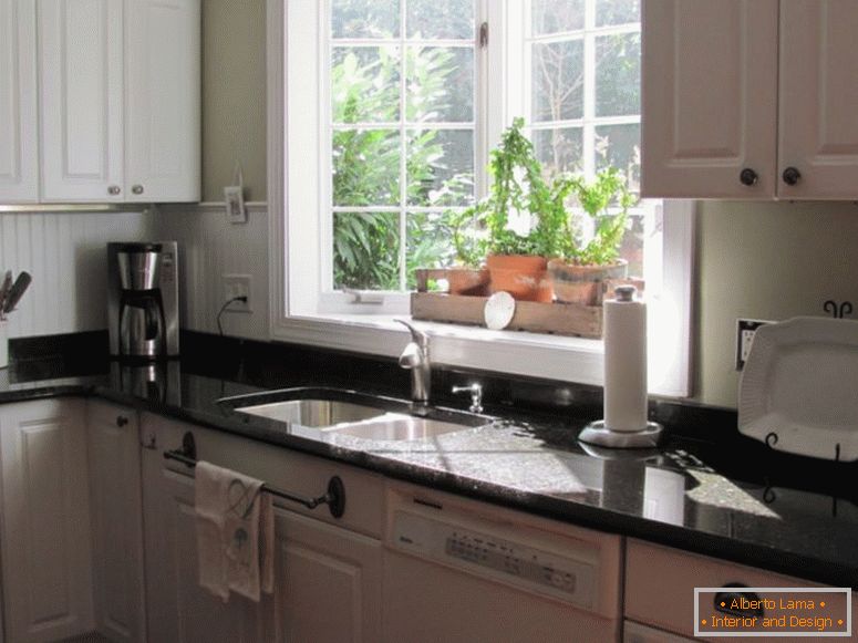 kuhinje-prozora-tretmana-preko-umivaonik-zaliv-prozor-kuhinja-umivaonik