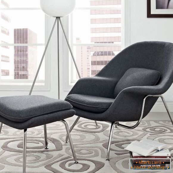Fotelja sa podložnom stolicom od Eero Saarinen