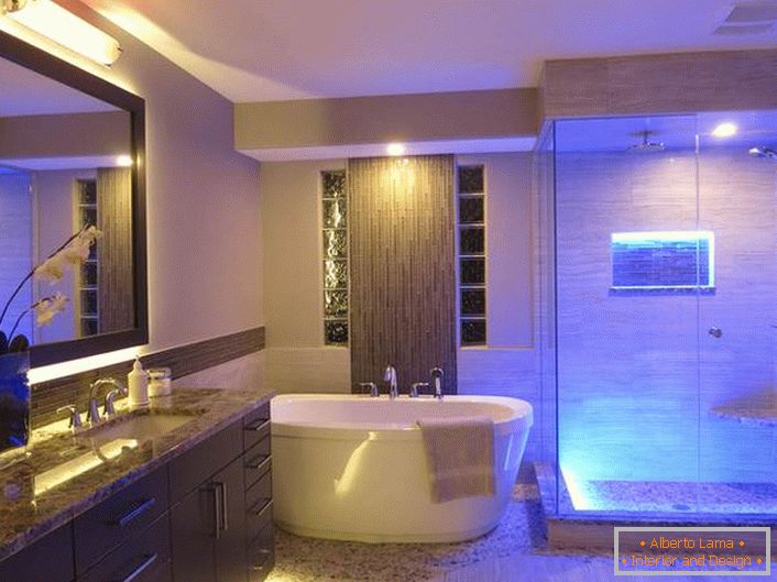 Stil hi-tech je prepoznat kao jedan od najuspešnijih stilova koji se koriste za ukrašavanje kupatila. 