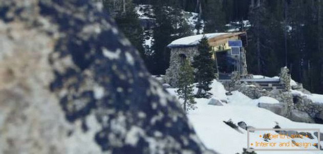 Fotografija kuće u planinama: хижина