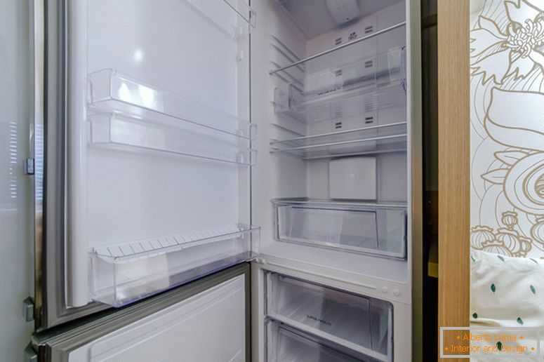 Moderan frižider в дизайне кухни