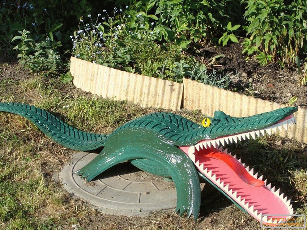 Krokodil izrađen od gume