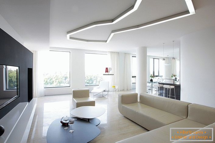 Primjer pravilnog izbora osvetljenja dnevne sobe u stilu minimalizma. U skladu sa zahtevima stila u stvaranju enterijera korišteni su geometrijski oblici i striktne linije.