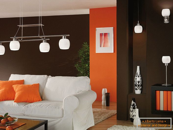 Pravi primer osvetljenja dnevne sobe u stilu avantgarde.
