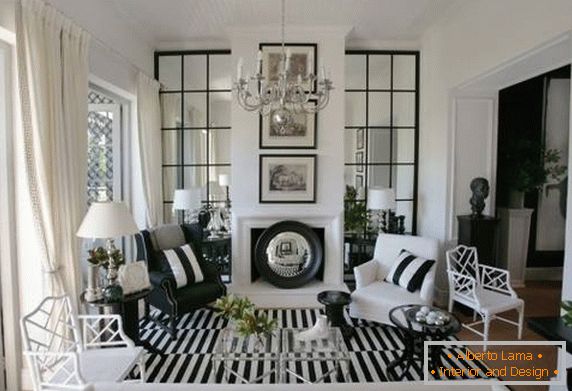 Crno-bijeli i prugasti dizajn dnevne sobe