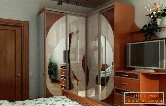 Predivna ormar za spavaće sobe - foto uglovog modela sa televizorom