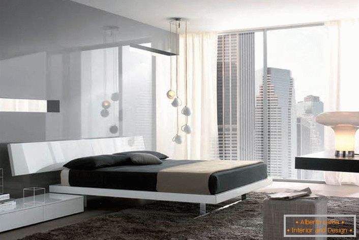 Sjajne površine s metalnim sjajem čine hi-tech spavaće sobe prostranije i lagane.