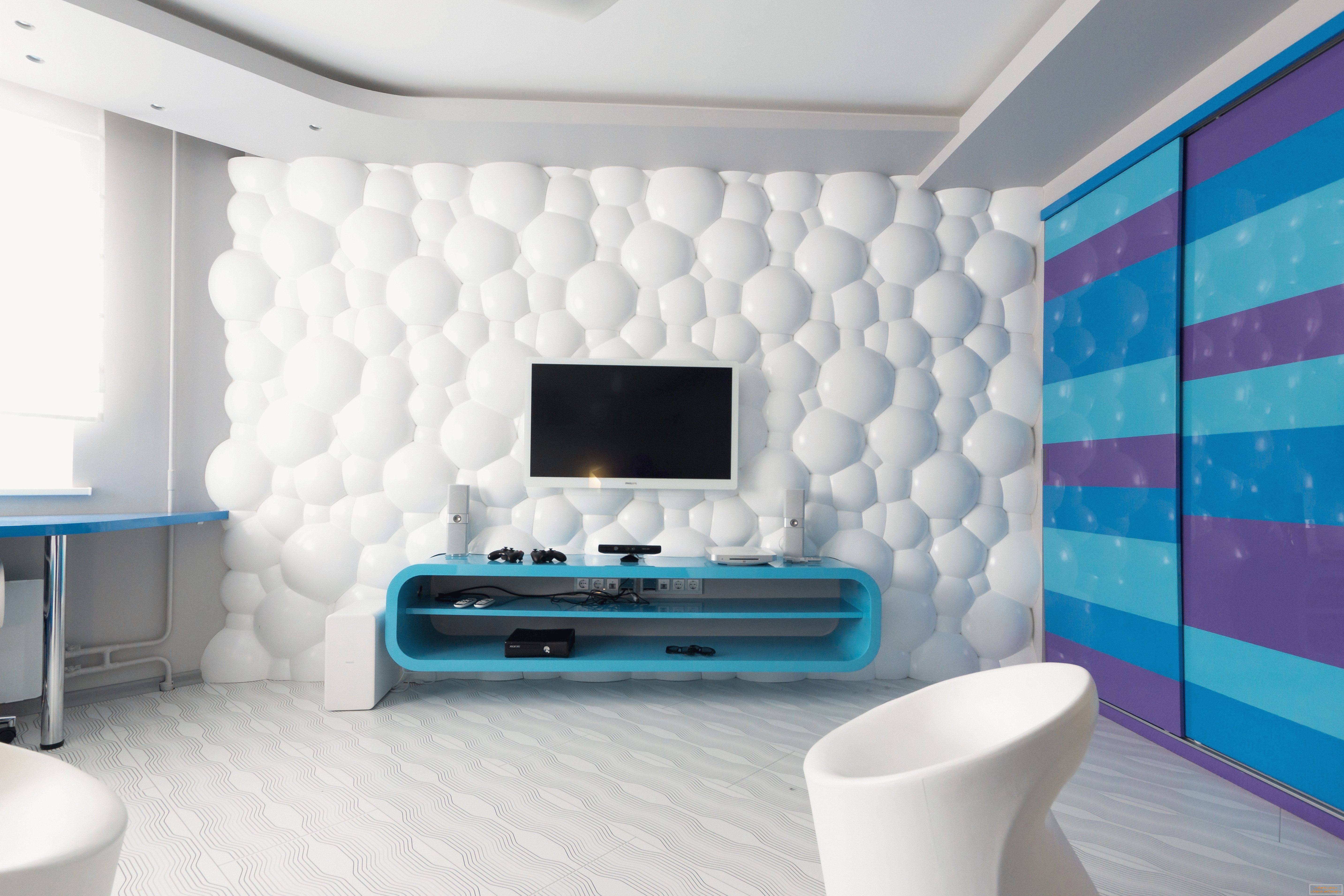 Dizajn sobe u bijeloj i plavoj boji