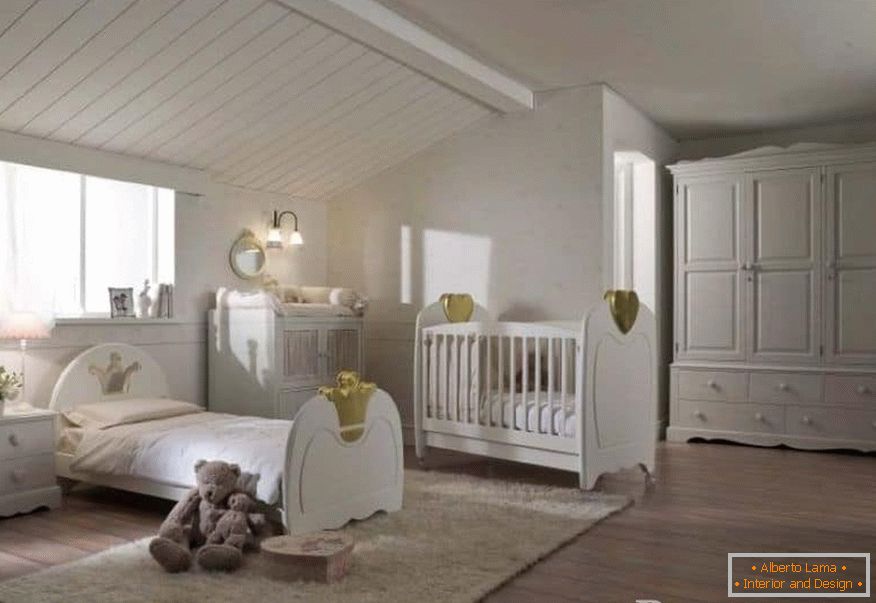 Bijela dečija soba u stilu grunja