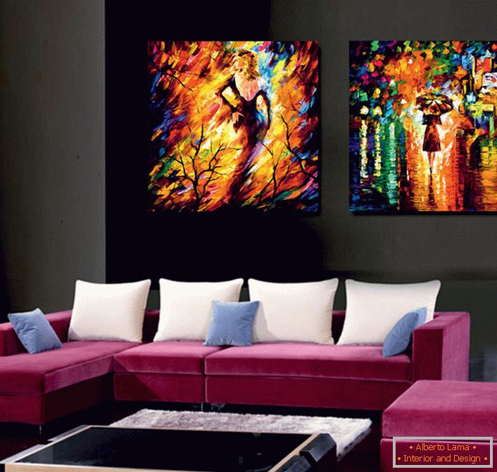 Modularne slike imitiraju sliku ulja. Svetle, sočne boje razblažuju dizajn sobe, čine ga neobičnim i ekskluzivnim. 
