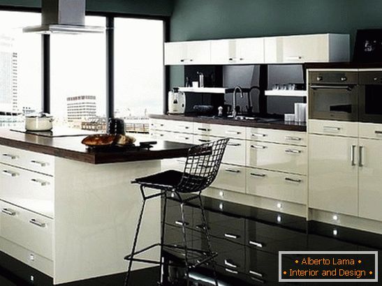 Kuhinja dekoracija u crno-beloj boji