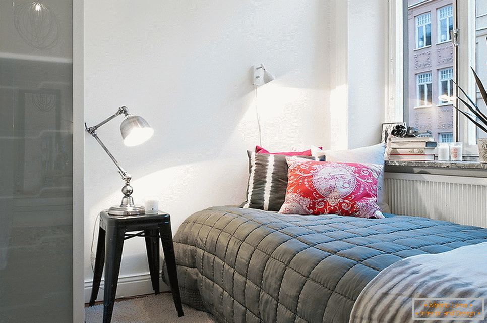 Enterijer spavaće sobe u skandinavskom stilu dizajna