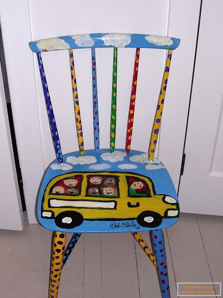 Šarena stolica sa šablonom