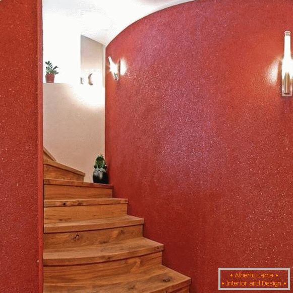 Crvena tečnost pozadina u hodniku u unutrašnjosti - fotografija stepeništa