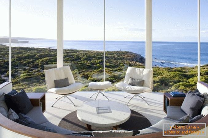 Panoramski prozori с видом на море