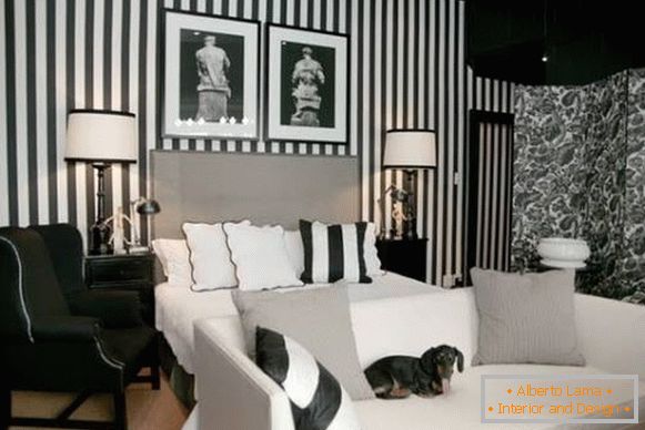 Crno-bijeli dekor i tapet za spavaću sobu