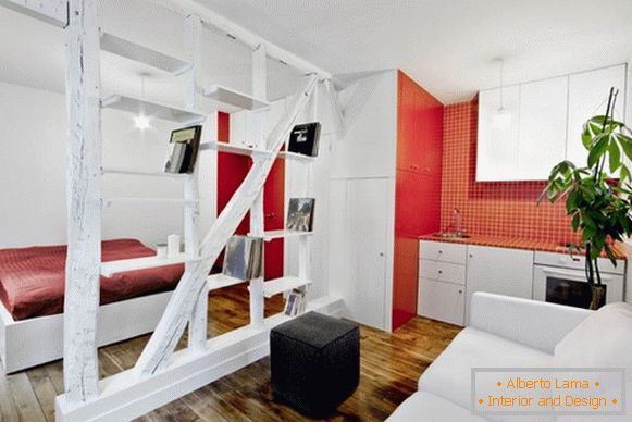 Studio apartman u crvenoj i beloj boji