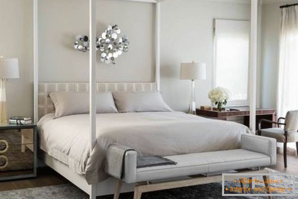 Luksuzna bela sjajna spavaća soba