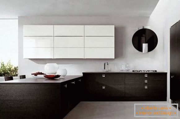 Crno-bela kuhinja, slika 14