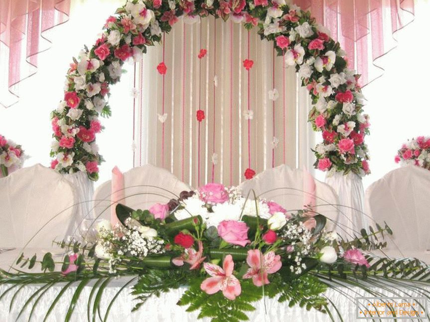 Vjenčanje luka cvijeća
