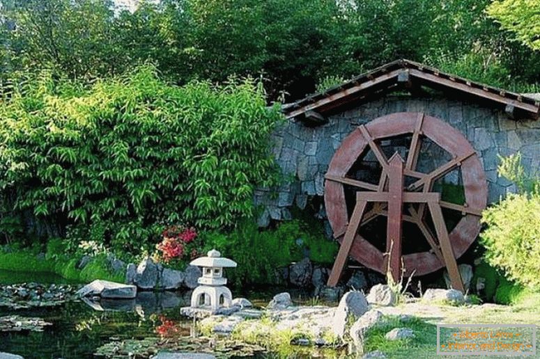 Ukrasni mlin u japanskom stilu