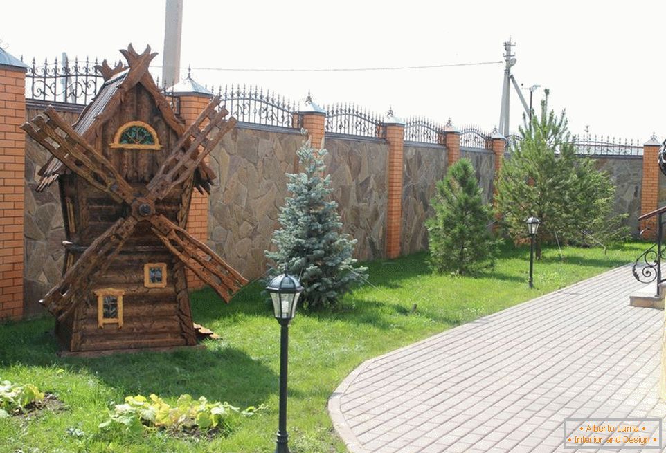 Ukrasna mlin u ruskom stilu