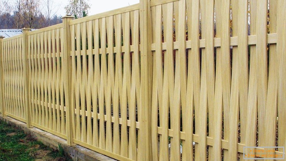 Pletena ograda od letvica