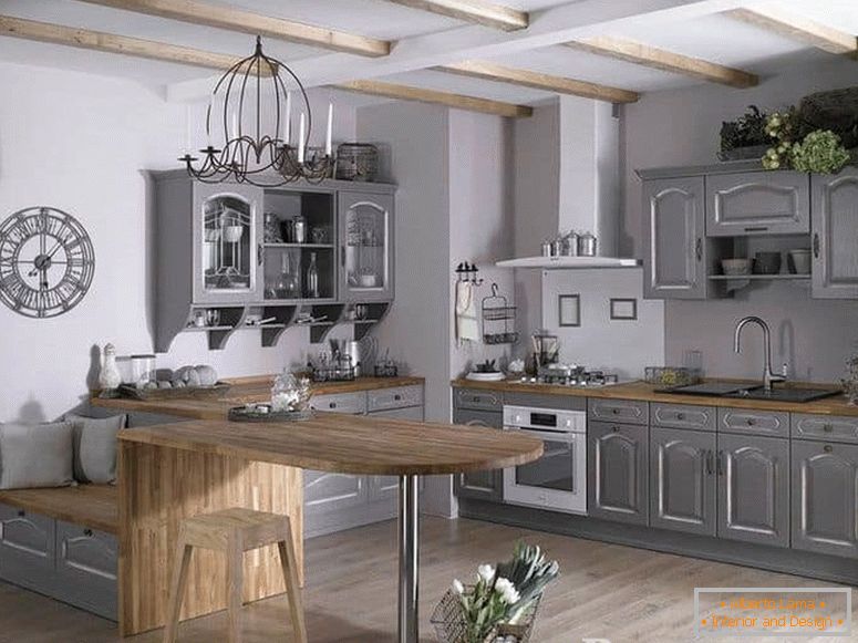 Kuhinja rustičnog stila в оттенках серого