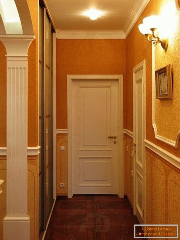 Mali hodnik u klasičnom stilu
