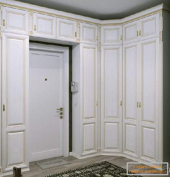 dizajn hodnika u klasičnom stilu, fotografija 36