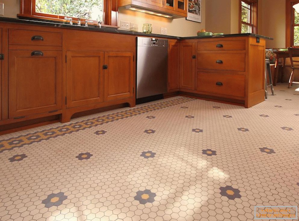 Mozaik poda u kuhinji
