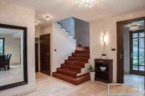 dizajn hodnika u privatnoj kući sa stepeništem, foto 17