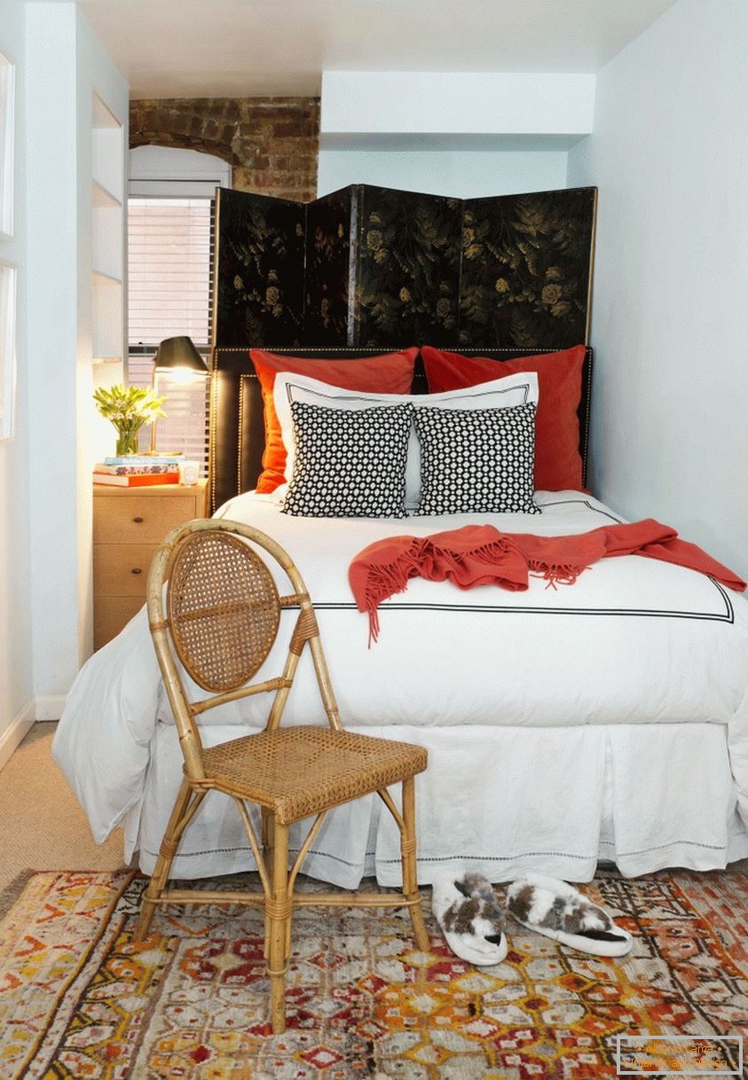 Korišćenje orijentalnog stila za dizajn male spavaće sobe