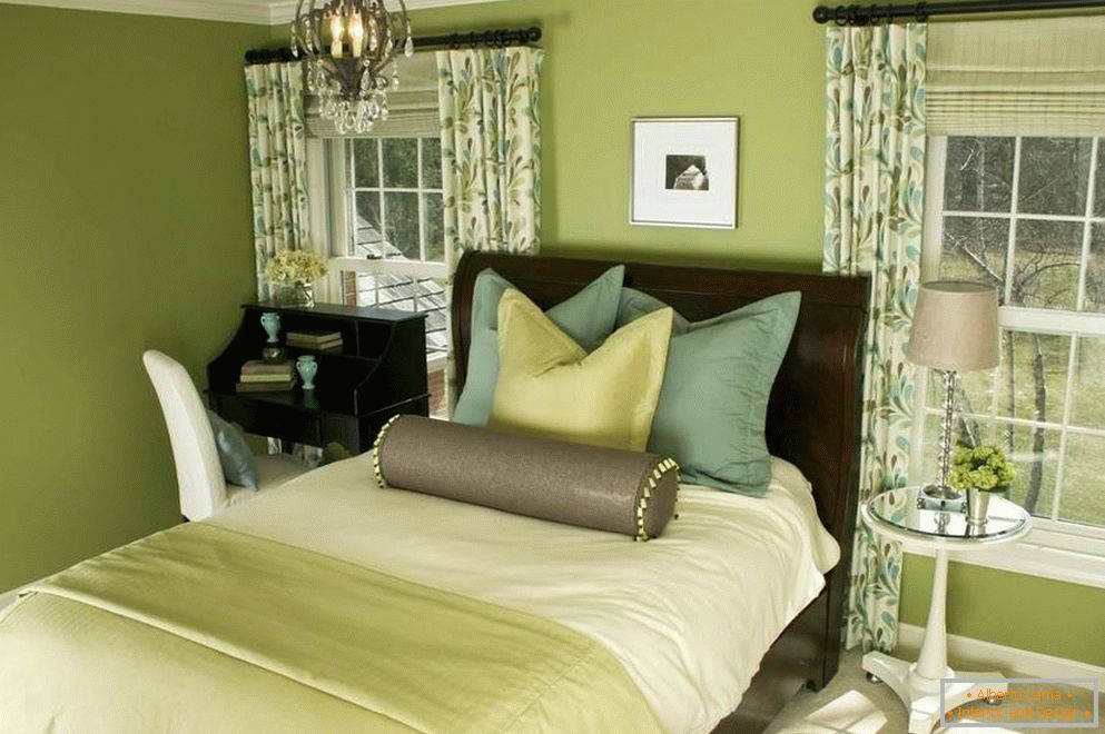 Predivna spavaća soba u zelenim tonovima