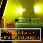 Kombinacija zelene i žute u unutrašnjosti spavaće sobe