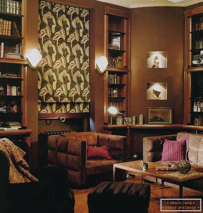 Elegantna gostinjska soba u stilu eklekticizma. Pričvršćeno svjetlo i projektor za ljubitelje stare kinematografije.