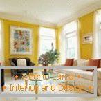 Žuta dnevna soba